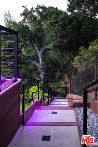 4118 Oak Hollow Road, Calabasas, CA 91302
