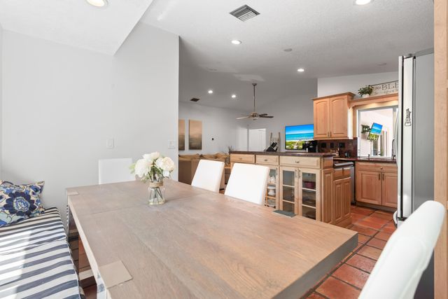 10885 NW 6th Street, Coral Springs, FL 33071