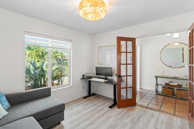 10885 NW 6th Street, Coral Springs, FL 33071