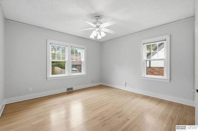 4301 Pine Street, Omaha, NE 68105