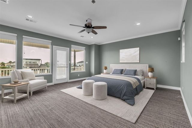 1323 Wahini Street, Tiki Island, TX 77554