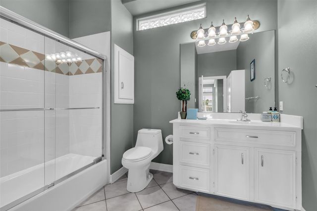 1323 Wahini Street, Tiki Island, TX 77554