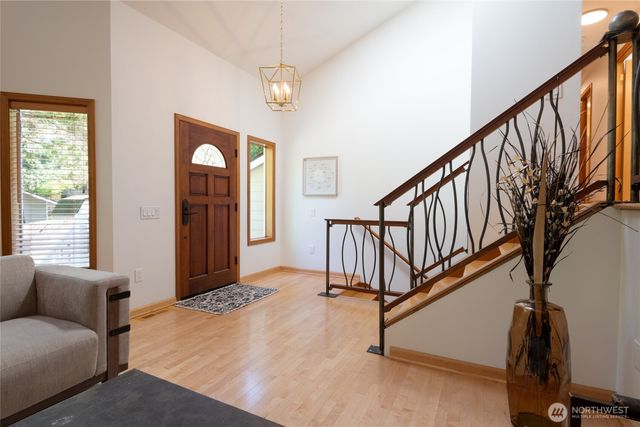 8608 Main Street, Edmonds, WA 98026