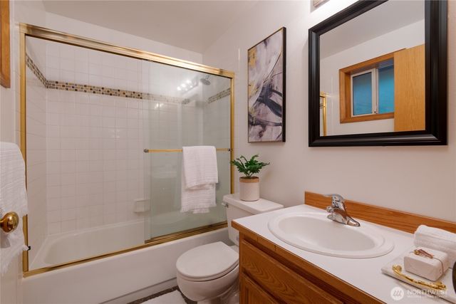 8608 Main Street, Edmonds, WA 98026