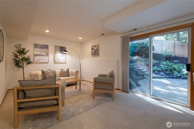 8608 Main Street, Edmonds, WA 98026