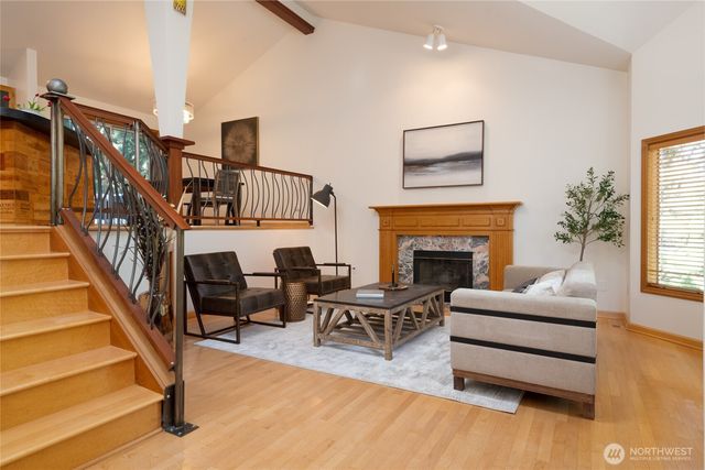 8608 Main Street, Edmonds, WA 98026