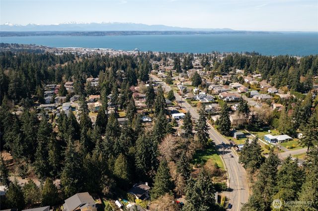 8608 Main Street, Edmonds, WA 98026