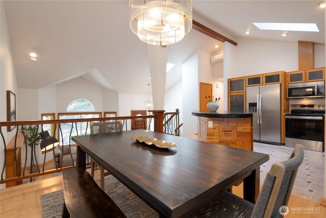 8608 Main Street, Edmonds, WA 98026