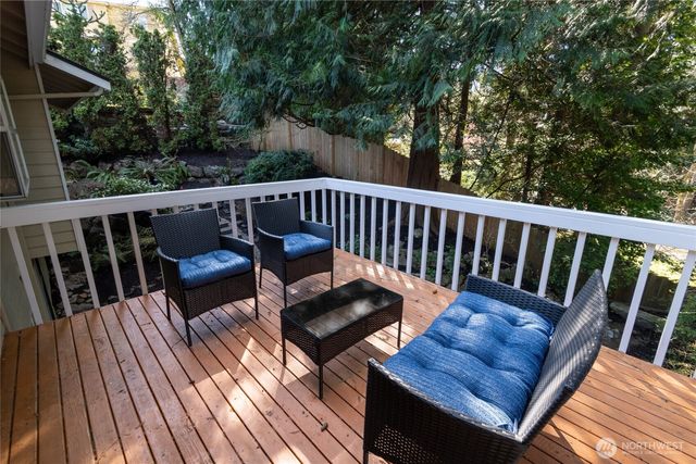 8608 Main Street, Edmonds, WA 98026