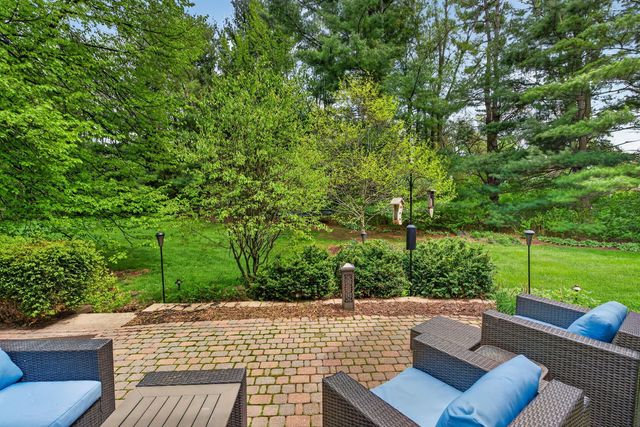 40W310 Waterford Lane, St. Charles, IL 60175