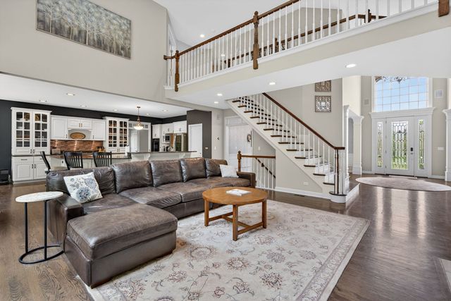 40W310 Waterford Lane, St. Charles, IL 60175