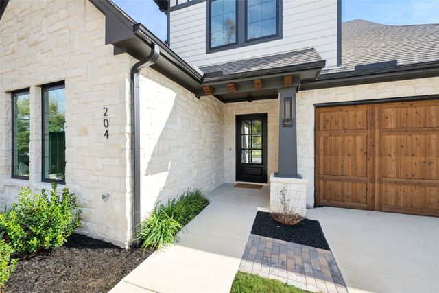 204 Pecan Street, Roanoke, TX 76262