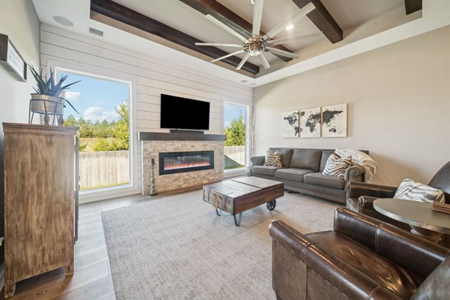 6228 W Venice Ct, Wichita, KS 67205