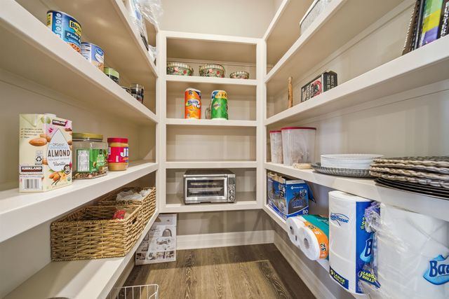 6228 W Venice Ct, Wichita, KS 67205