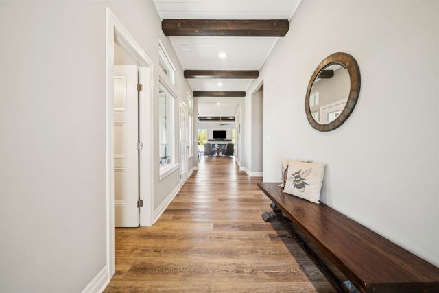 6228 W Venice Ct, Wichita, KS 67205