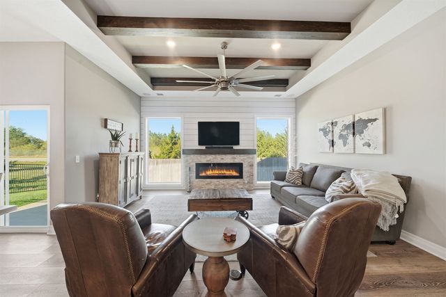 6228 W Venice Ct, Wichita, KS 67205