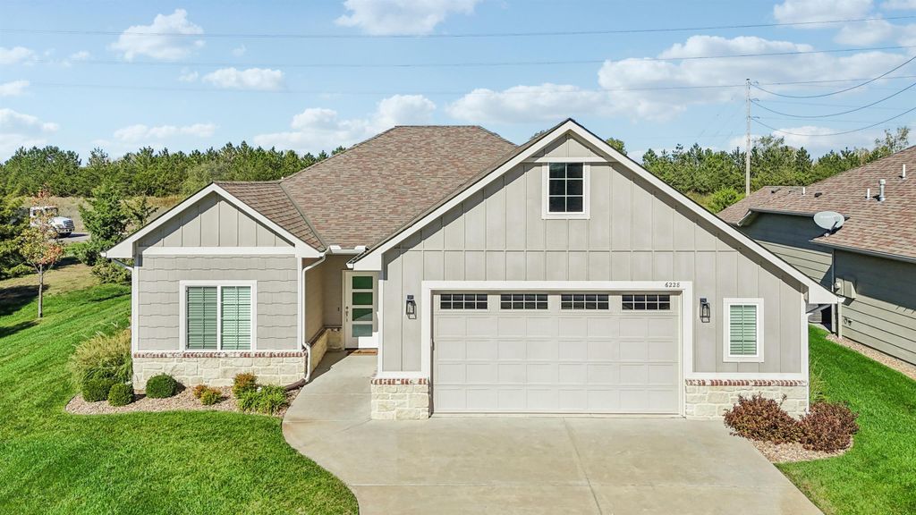 6228 W Venice Ct, Wichita, KS 67205