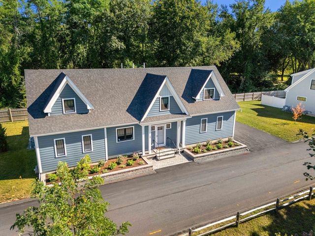 24 Primrose Lane 24, Ipswich, MA 01938