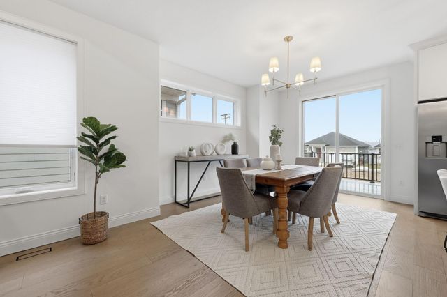 320 Laurel Curve, Golden Valley, MN 55426