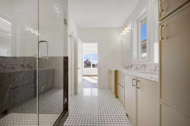 320 Laurel Curve, Golden Valley, MN 55426