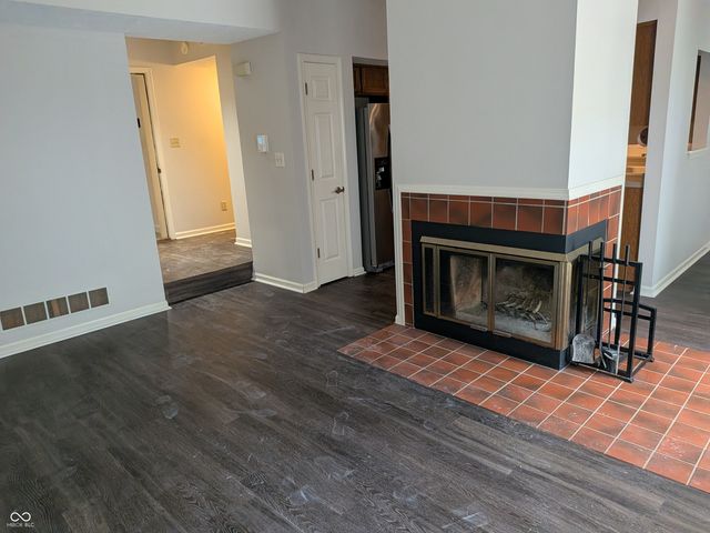 9464 Maple Way, Indianapolis, IN 46268