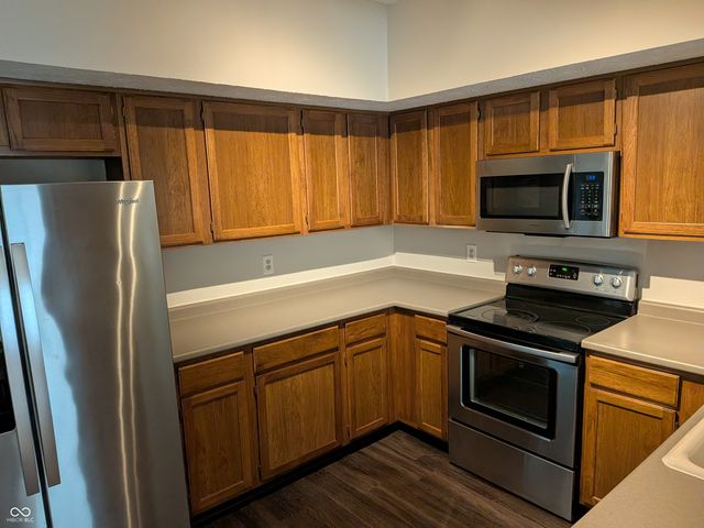 9464 Maple Way, Indianapolis, IN 46268
