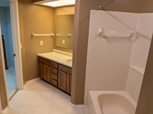 9464 Maple Way, Indianapolis, IN 46268