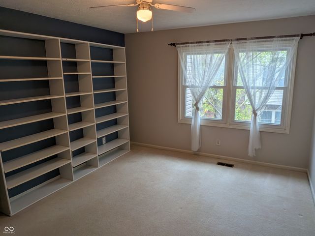 9464 Maple Way, Indianapolis, IN 46268
