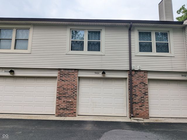 9464 Maple Way, Indianapolis, IN 46268