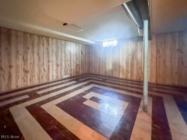 319 Summit Avenue, Niles, OH 44446