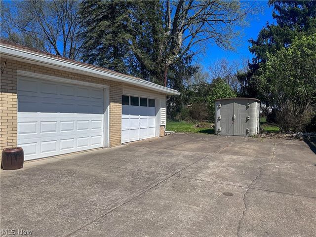 319 Summit Avenue, Niles, OH 44446