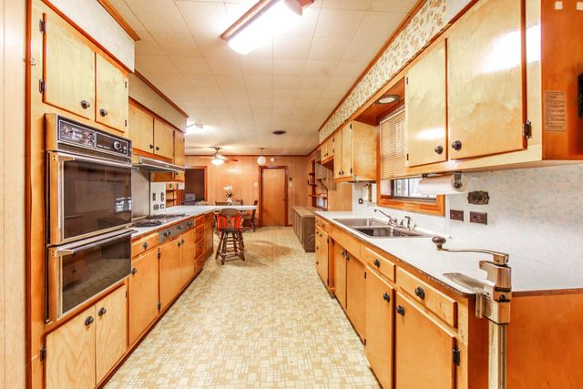 215 West 22nd Street, Larose, LA 70373