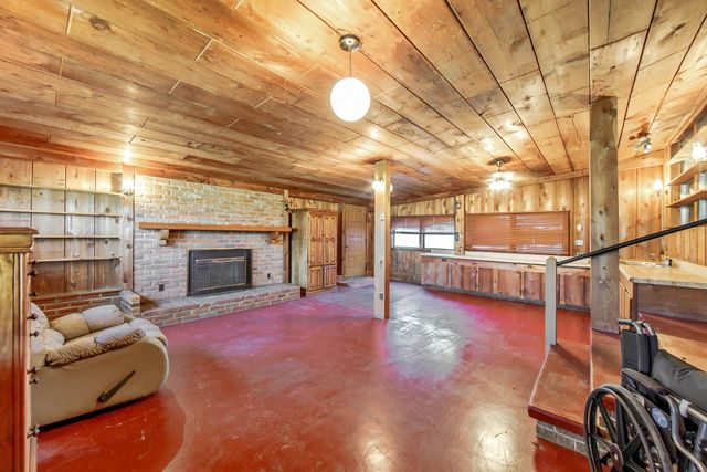 215 West 22nd Street, Larose, LA 70373