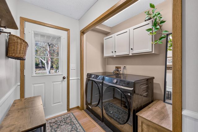 1712 89th Avenue N, Brooklyn Park, MN 55444