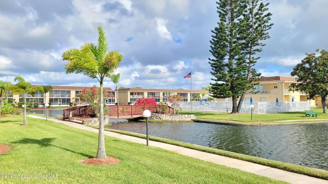 2135 N Courtenay Parkway 209, Merritt Island, FL 32953