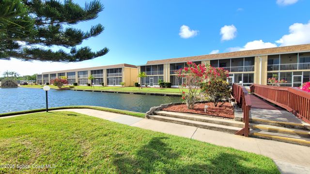 2135 N Courtenay Parkway 209, Merritt Island, FL 32953