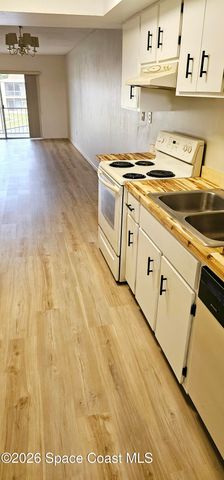 2135 N Courtenay Parkway 209, Merritt Island, FL 32953