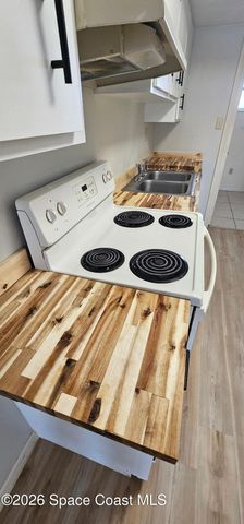 2135 N Courtenay Parkway 209, Merritt Island, FL 32953