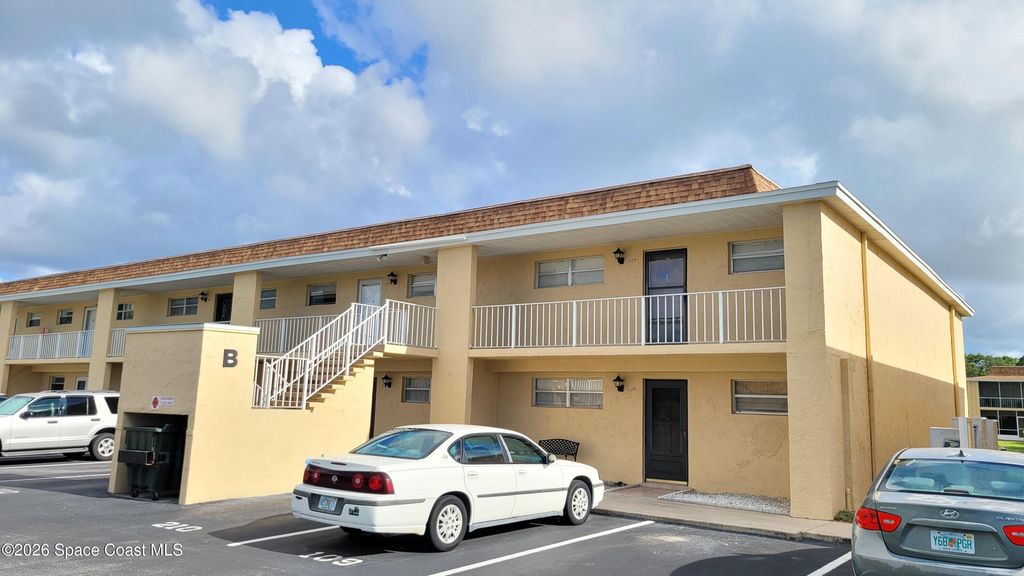 2135 N Courtenay Parkway 209, Merritt Island, FL 32953