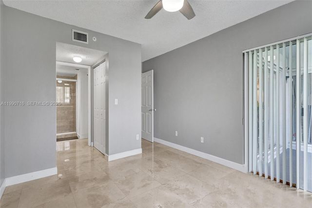 2640 S University Dr 112, Davie, FL 33328