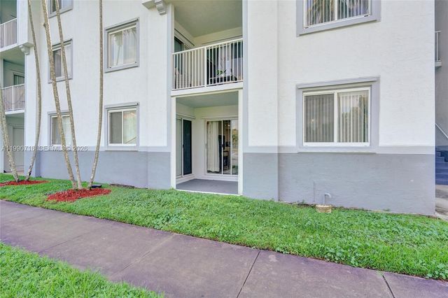 2640 S University Dr 112, Davie, FL 33328