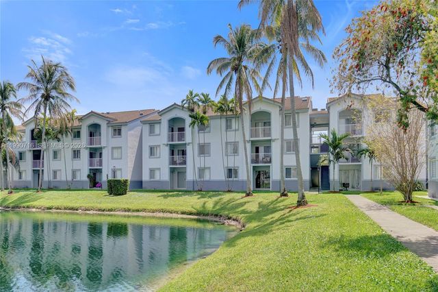 2640 S University Dr 112, Davie, FL 33328