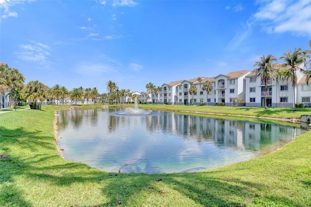 2640 S University Dr 112, Davie, FL 33328