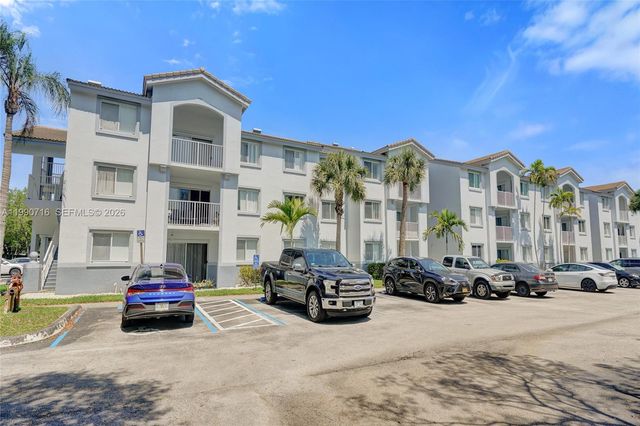 2640 S University Dr 112, Davie, FL 33328