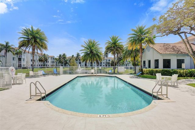 2640 S University Dr 112, Davie, FL 33328