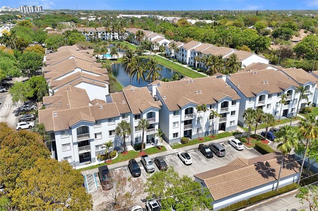 2640 S University Dr 112, Davie, FL 33328