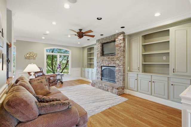 130 West 12 Stones Xing, Goodlettsville, TN 37072