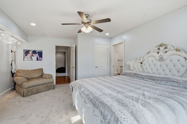 130 West 12 Stones Xing, Goodlettsville, TN 37072