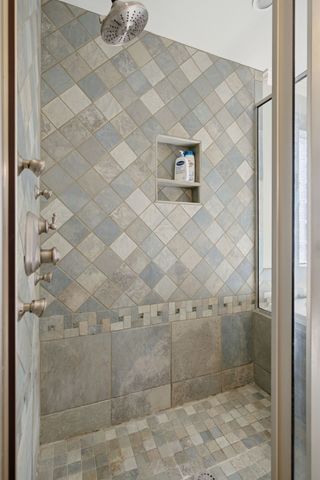 130 West 12 Stones Xing, Goodlettsville, TN 37072