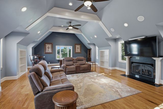 130 West 12 Stones Xing, Goodlettsville, TN 37072
